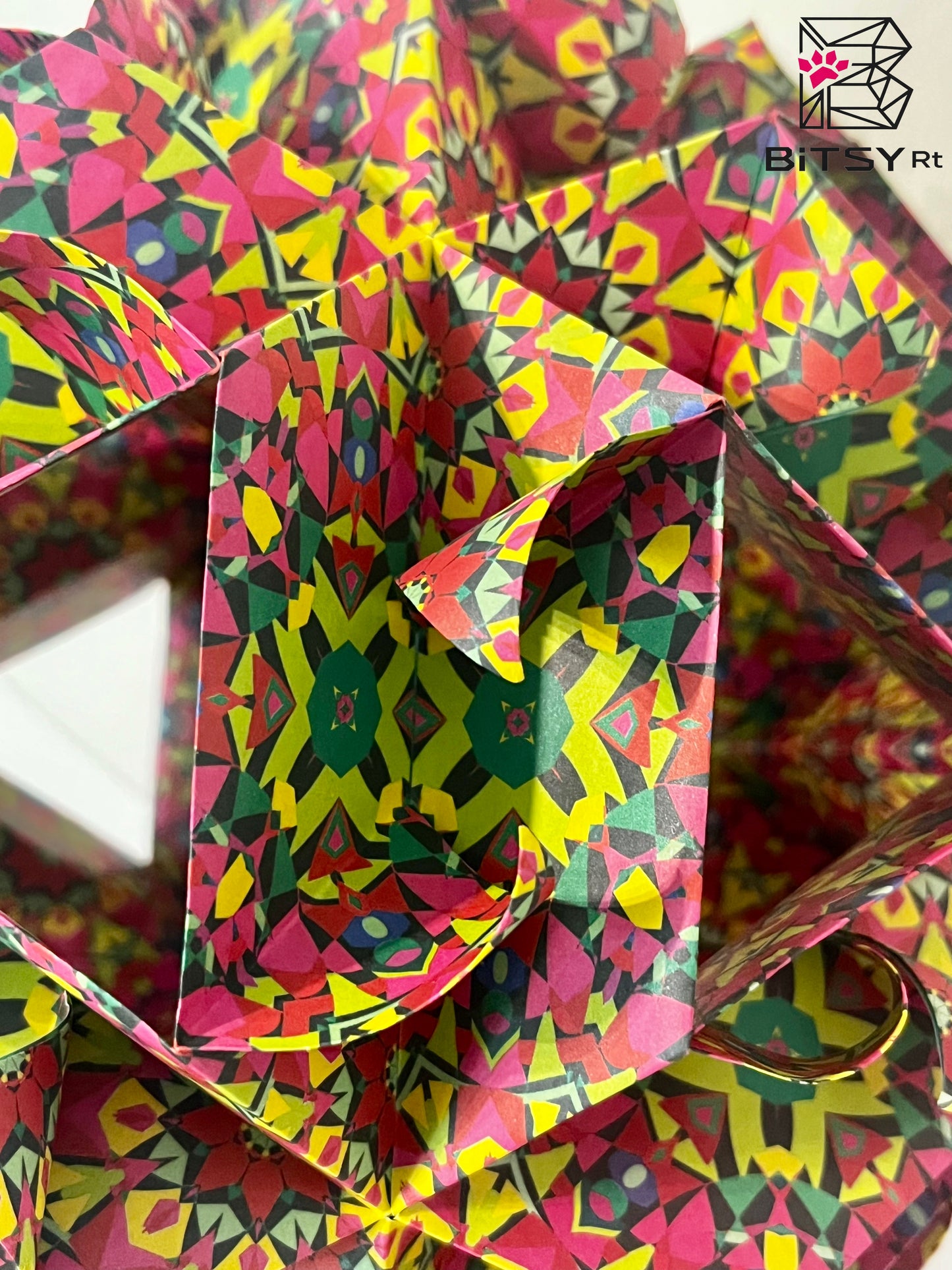 HYPNOTIC KALEIDOSCOPE